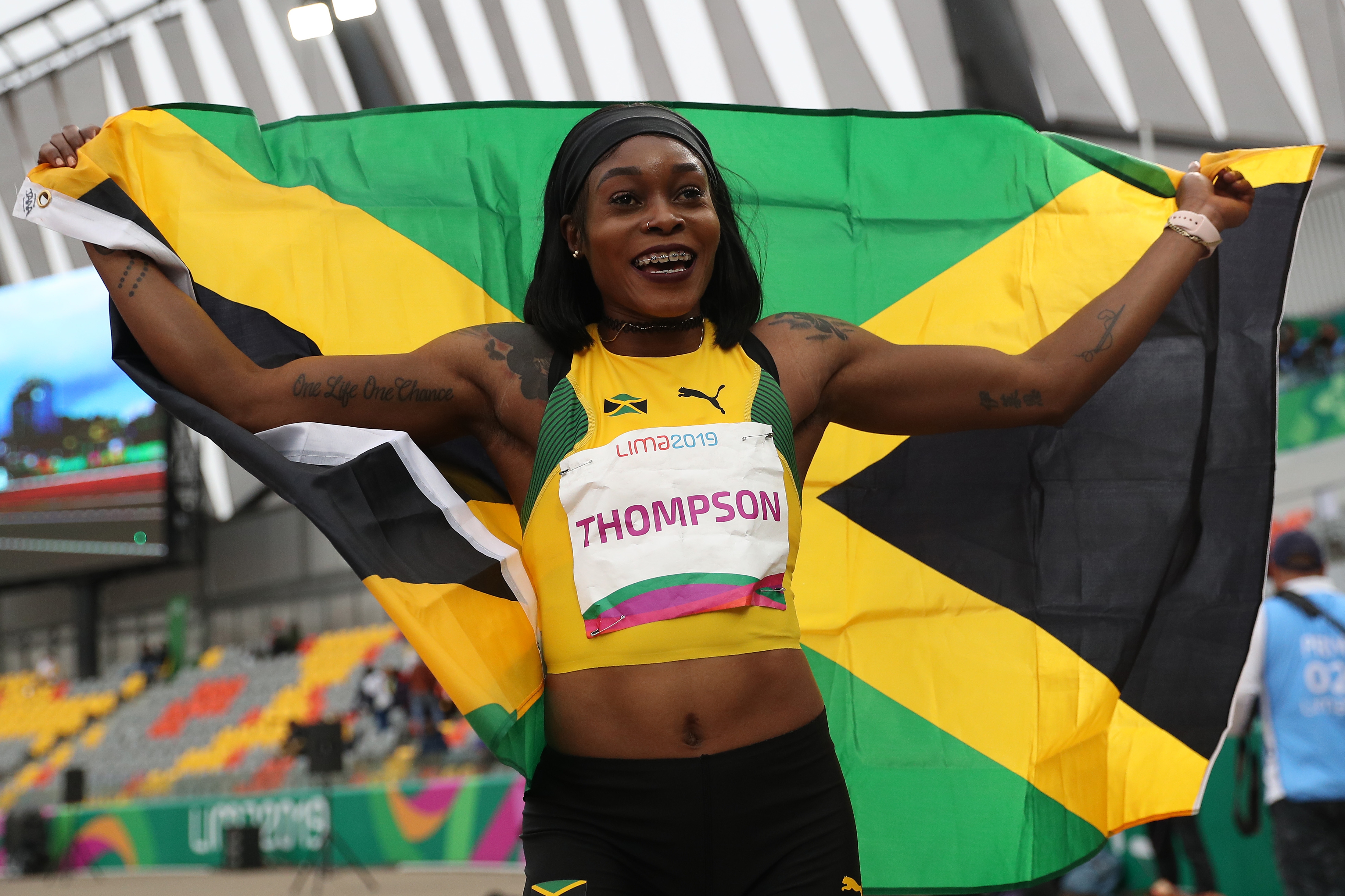 Илейн Томпсън от Ямайка спечели спринта на 100 м при