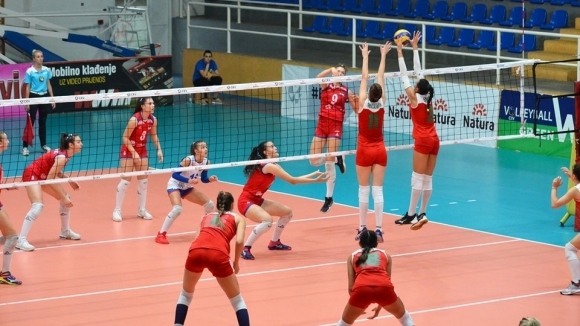 Националният отбор на България по волейбол за девойки до 18