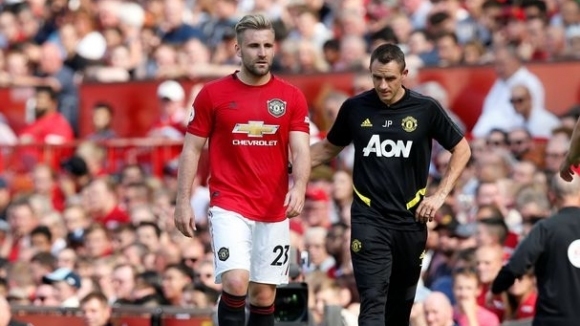 Левият бек на Манчестър Юнайтед Люк Шоу ще бъде извън