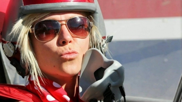 Ивестната американска автомобилна състезателка и телевизионна водеща Джеси Комбс загина