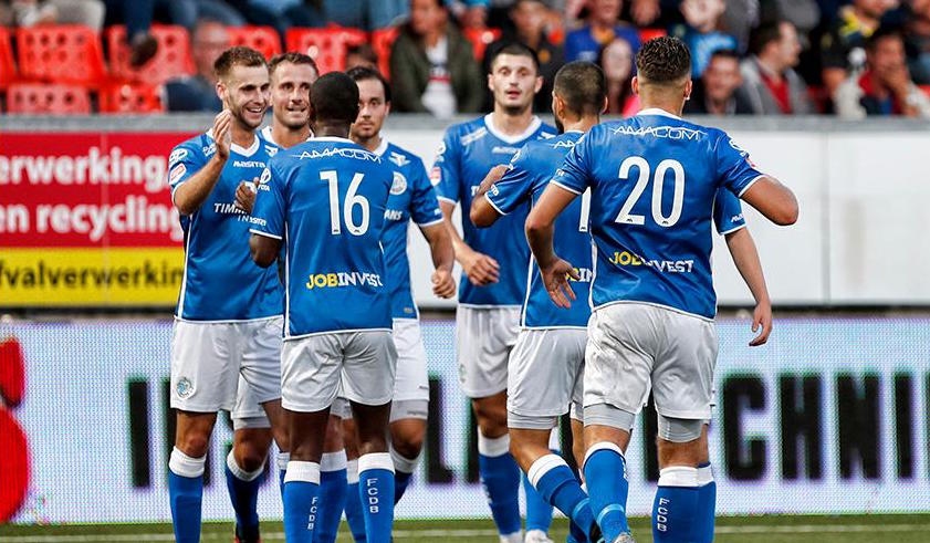 И четвъртият кръг в холандската Еерсте Дивизие не беше успешен