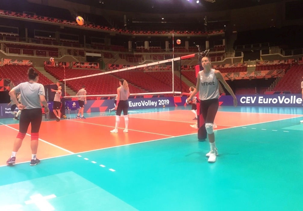 Женският национален отбор на България който е воден от Иван