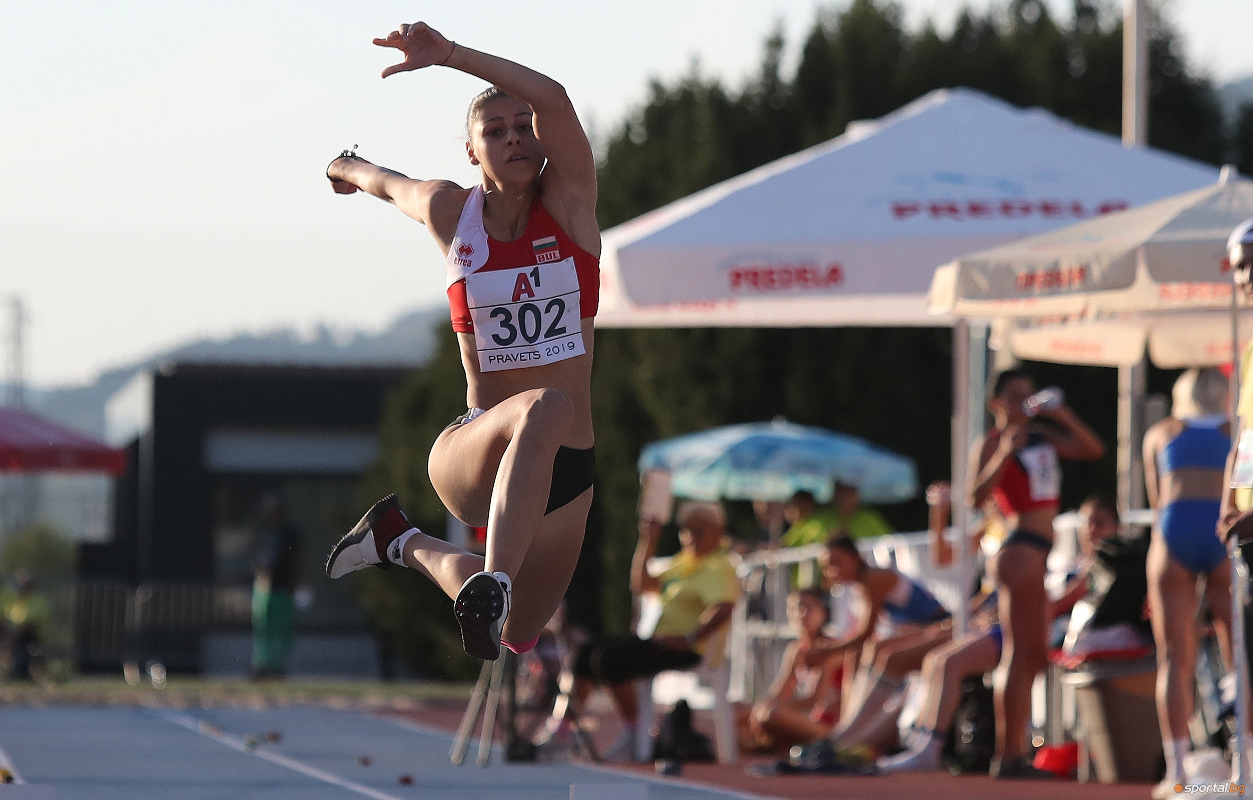 Александра Начева спечели сребърен медал на Балканиадата по лека атлетика