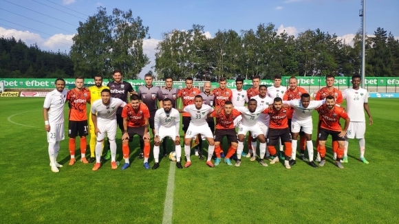 Отборът на Витоша Бистрица победи с 5 1 дубайския втородивизионен Емирейтс