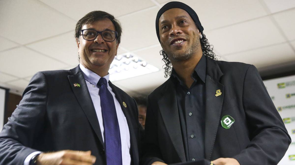 Бившият бразилски национал Роналдиньо стана посланик на страната по въпросите