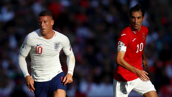 Капитанът на националния отбор Ивелин Попов застана плътно зад селекционера