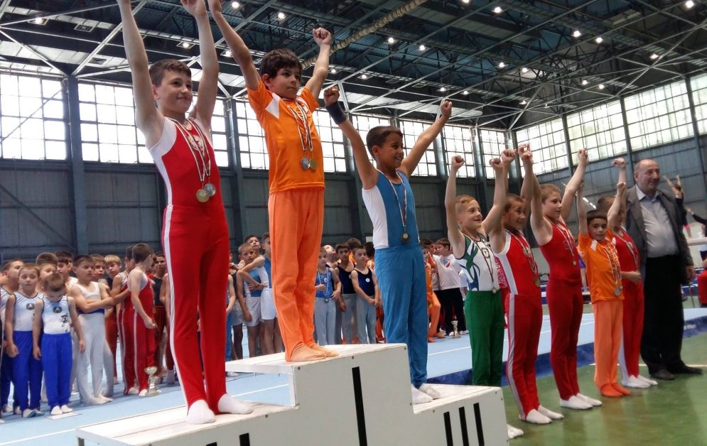 Млад национален състезател по спортна гимнастика от Търговище се нуждае