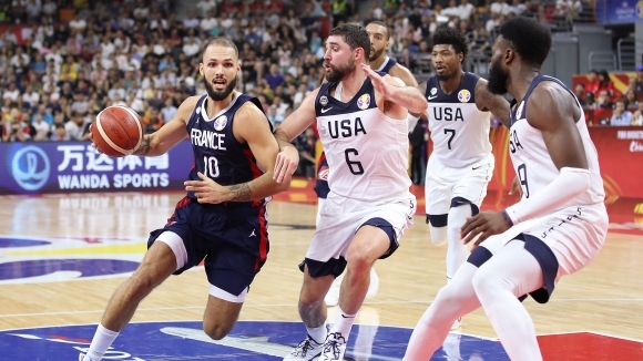 Франция шокира баскетболния свят и елиминира САЩ на четвъртфинала на
