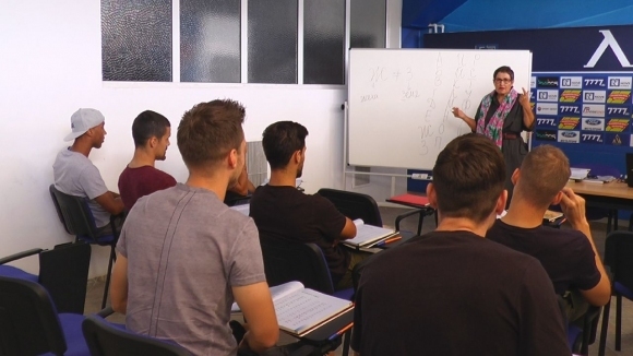 Чуждестранните футболисти в Левски проведоха своя първи урок по български
