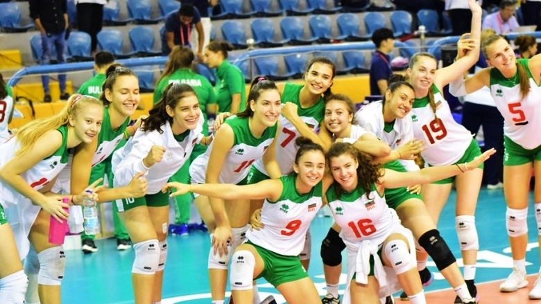Волейболистките от националния отбор на България за девойки до 18