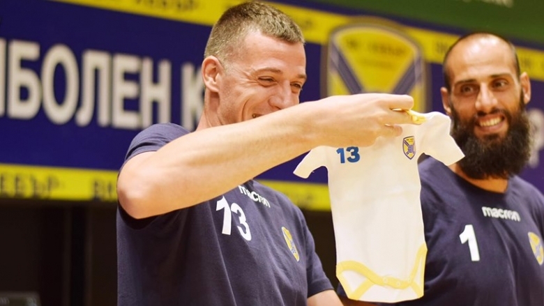 С още едно ново малко попълнение се сдоби носителят на