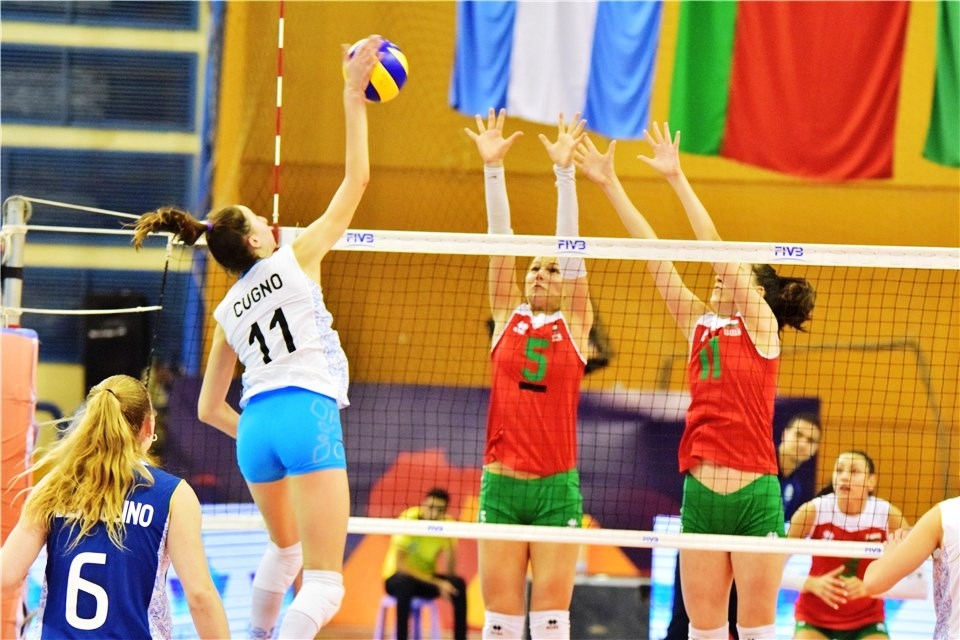 Националният волейболен отбор на България за девойки до 18 години