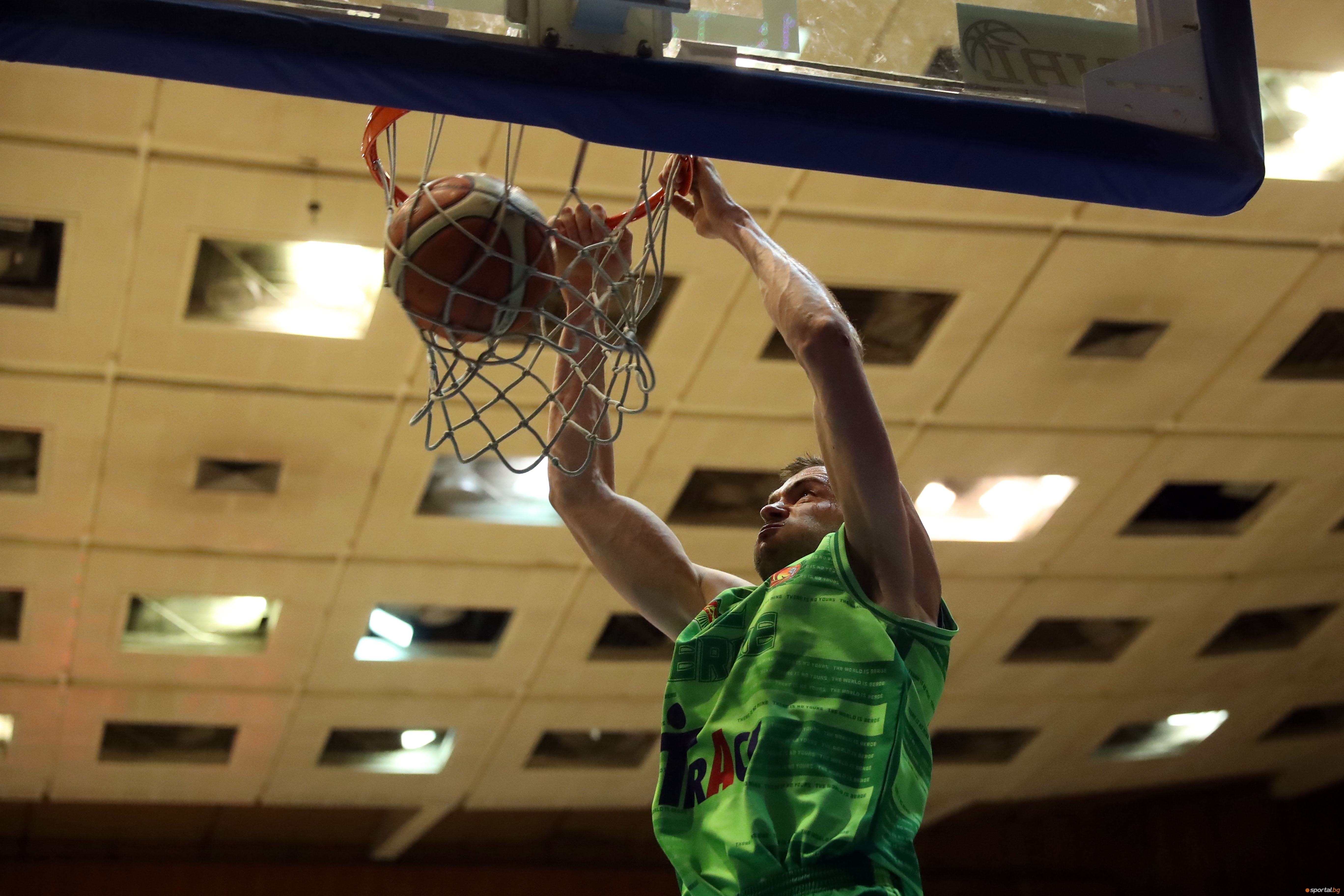 Баскетболният Берое надделя над кипърския Аполон със 70 57 в мач