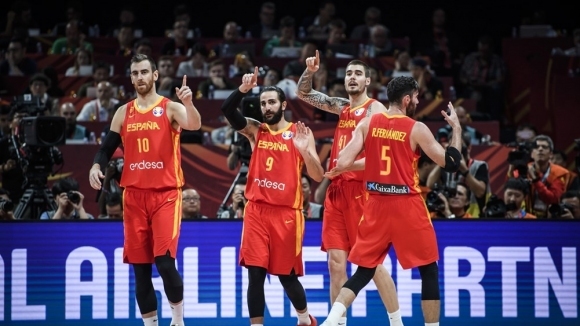 Испания спечели втората си световна титла а финалната среща с