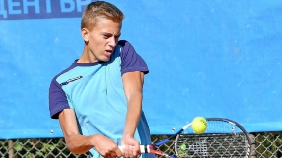 Ивайло Керемедчиев отпадна в четвъртфиналите на турнира по тенис на