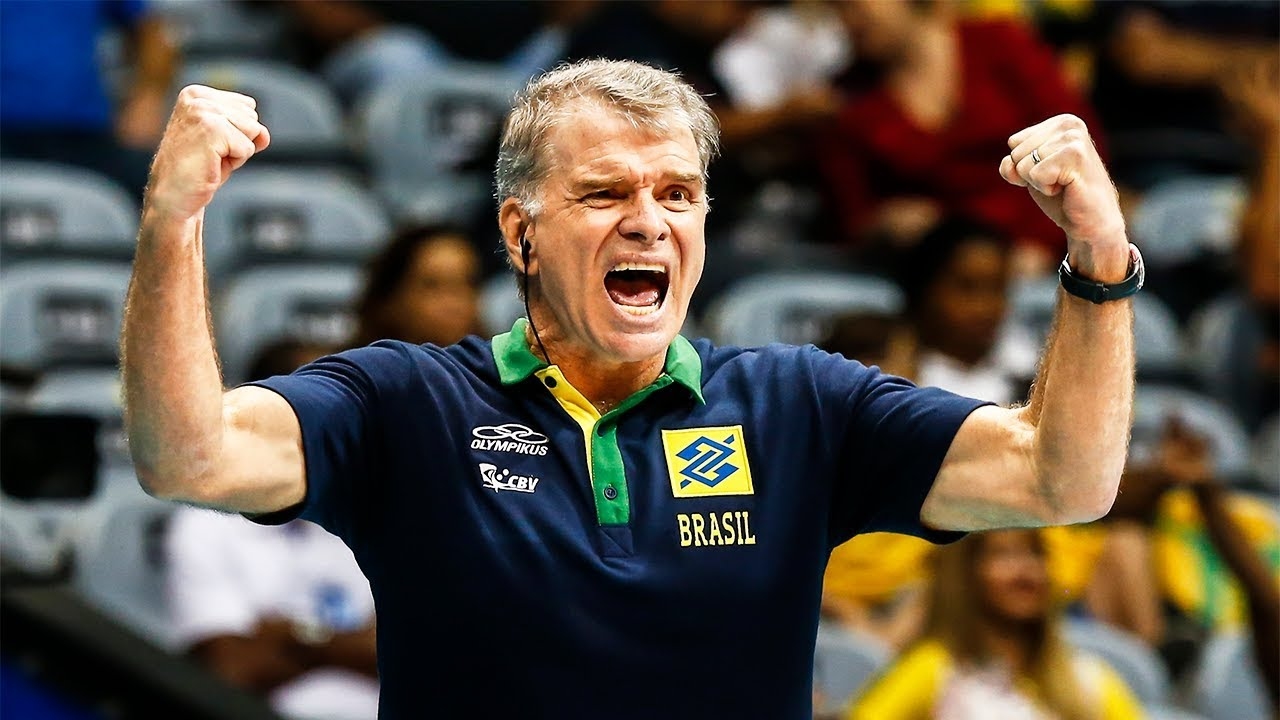Всерусийската федерация по волейбол (ВФВ) е поканила легендарния бразилски треньор