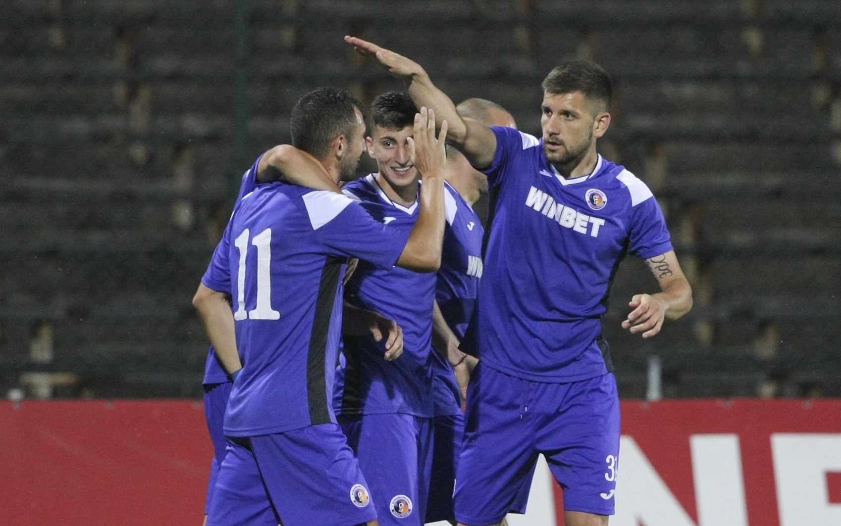 Ясни са стартовите състави на Етър и Витоша Бистрица които