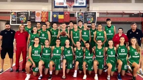 Националният отбор за момчета записа разгромна победа над Румъния в