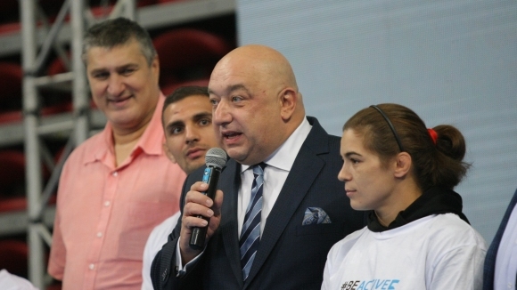 Министърът на младежта и спорта Красен Кралев даде яснота около
