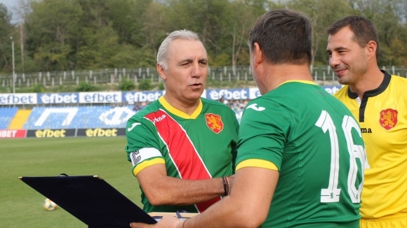 Българската футболна легенда Христо Стоичков се спря пред репортер на