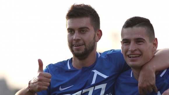 Нападателят на Левски Станислав Костов претърпя успешна операция по повод