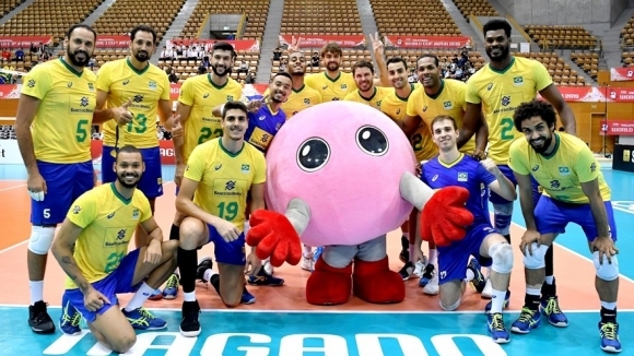 Олимпийските шампиони от Рио 2016 от Бразилия не се затрудниха