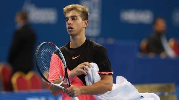 Адриан Андреев отпадна в първия кръг на турнира по тенис