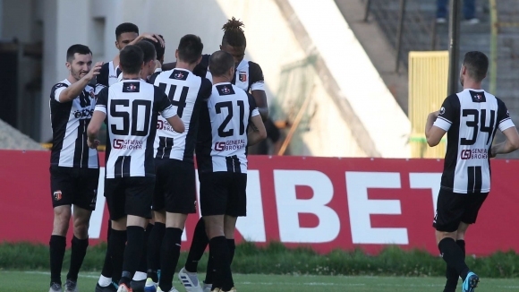 Локомотив Пловдив ще изиграе контрола по време на паузата в