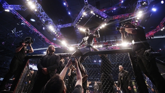 Пред рекордните 57 хиляди души в Мелбърн Австралия се проведе