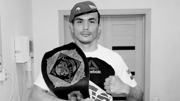 Узбекският състезател по смесени бойни изкуства ММА Бекзод Нурматов е