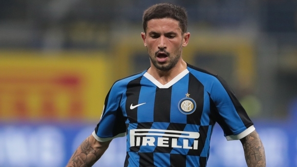 Халфът на Интер Стефано Сенси се размина със сериозна контузия