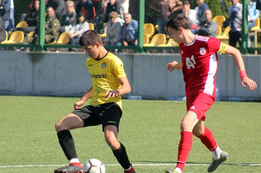 ЦСКА София U15 завърши наравно 2 2 срещу Ботев Пловдив като гост