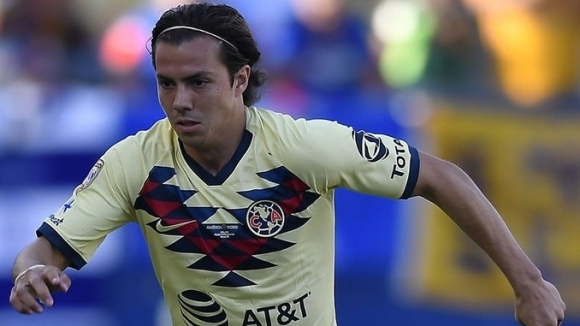 22 годишният полузащитник Франсиско Себастиан Кордова който играе в Америка Мексико