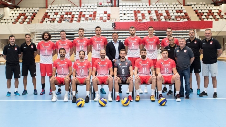 Националът Мартин Иванов и новият му тим Динамо Букурещ записаха