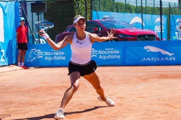 Виктория Томова отпадна във втория кръг на турнира по тенис