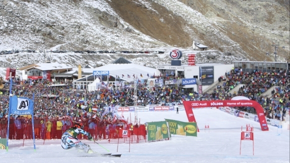 Световната купа по ски алпийски дисциплини при дамите започва в