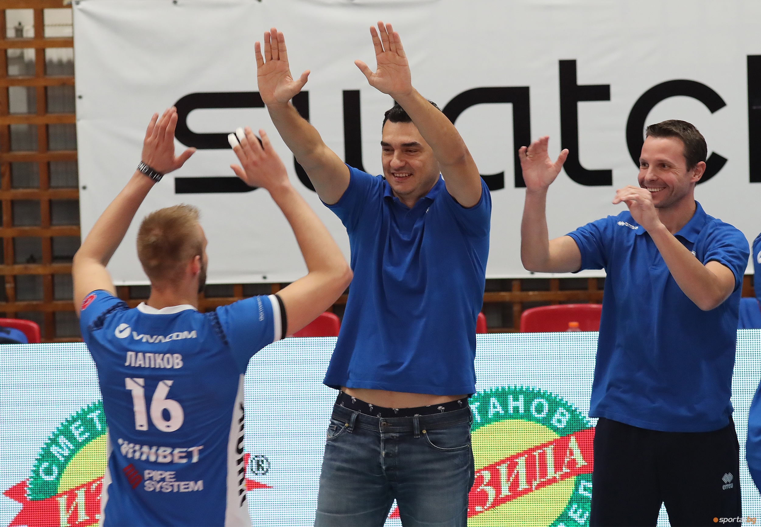 Волейболистът на Левски Трифон Лапков коментира поражението с 2:3 от