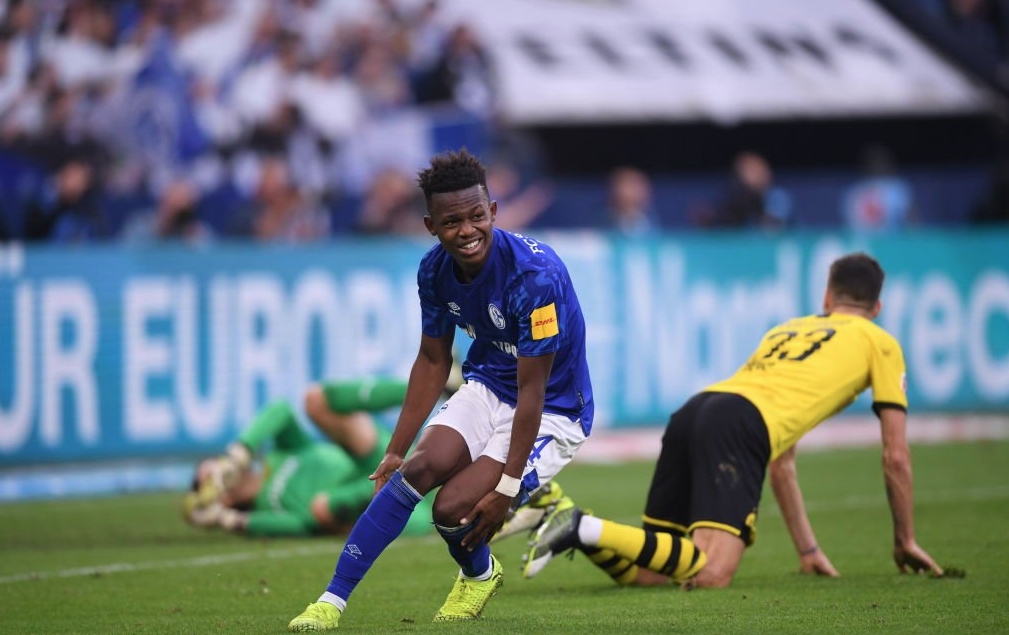 Шалке 04 посреща Борусия Дортмунд в дербито на Рур от