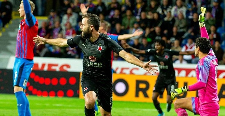 Шампионът на Чехия Славия Прага вече има солина преднина на