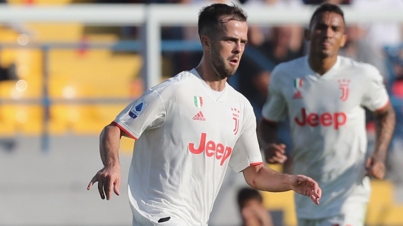 Халфът на Ювентус Миралем Пянич се размина с контузия Босненецът