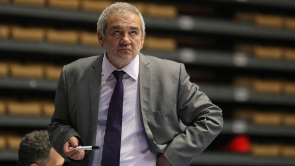 Една от знаковите фигури в българския баскетбол обмисля вариант да