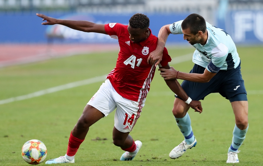 Крилото на ЦСКА София Вив Соломон Отабор не попадна в състава на