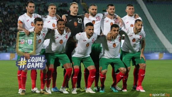 Селекционерът на България Георги Дерменджиев определи финалния списък от футболисти,