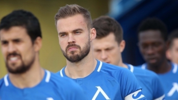 Защитникът на Левски Холмар Ейолфсон се завръща в представителния отбор