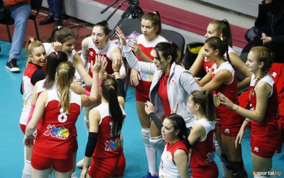 Волейболистките на ЦСКА отнесоха като гости Перун (Варна) с 3:0