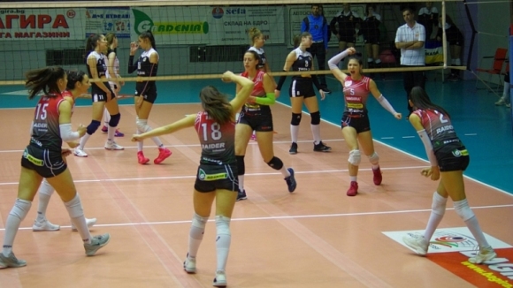 Волейболният отбор на Казанлък Волей записа трета победа в НВЛ-жени.
