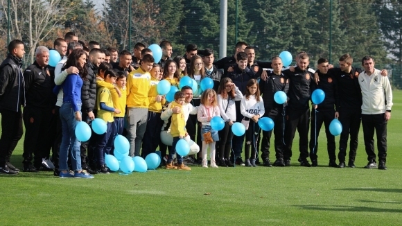 Съвместният благотворителен проект на Асоциация „Докосни дъгата” и Българския футболен