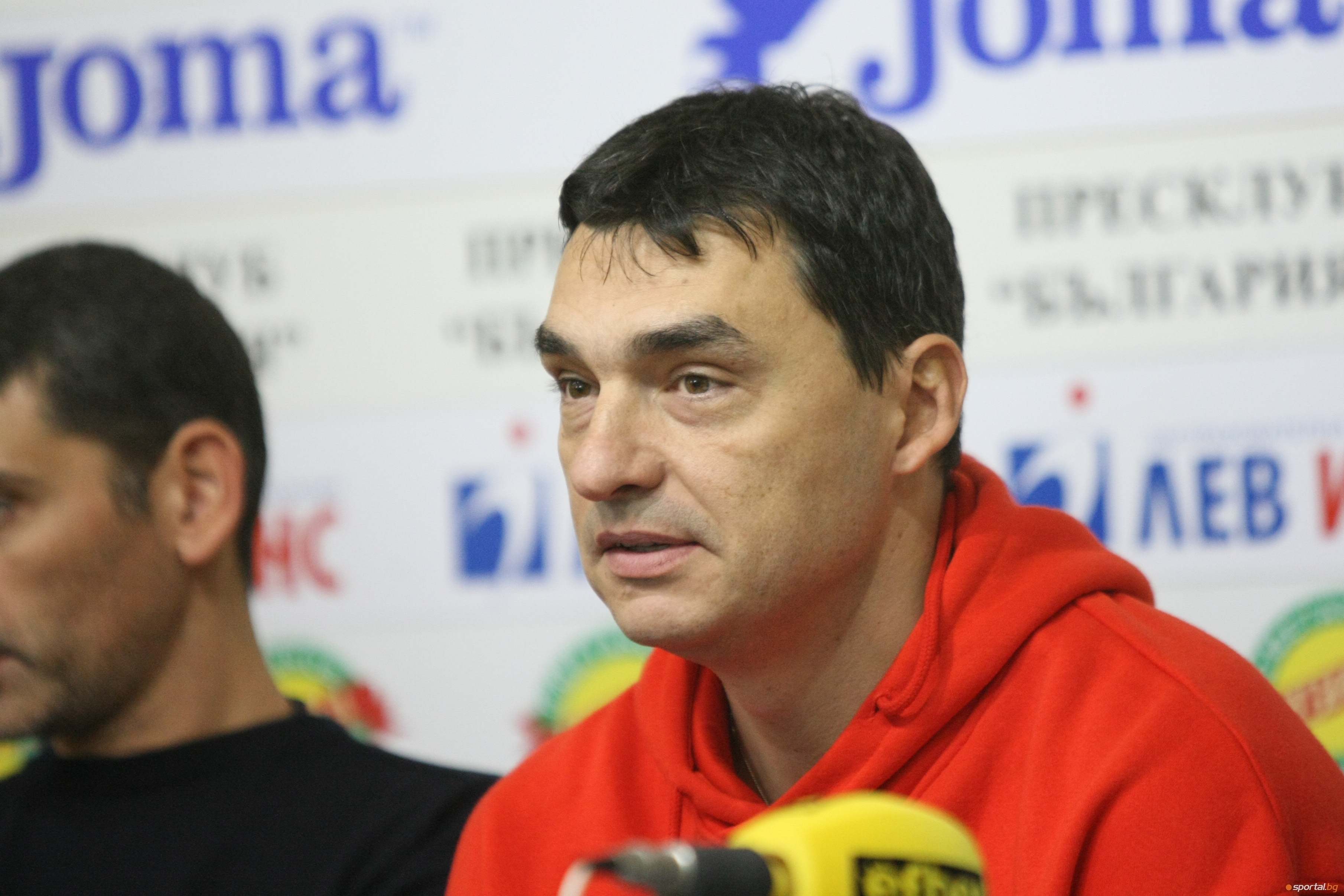 Българската федерация по волейбол БФВ е във фалит заяви президентът