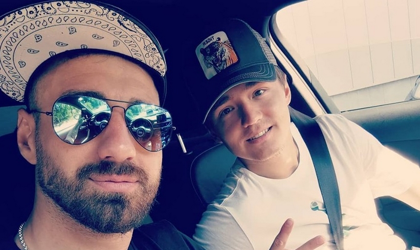 Разжалваният капитан на ЦСКА София Николай Бодуров разпусна в популярен клуб