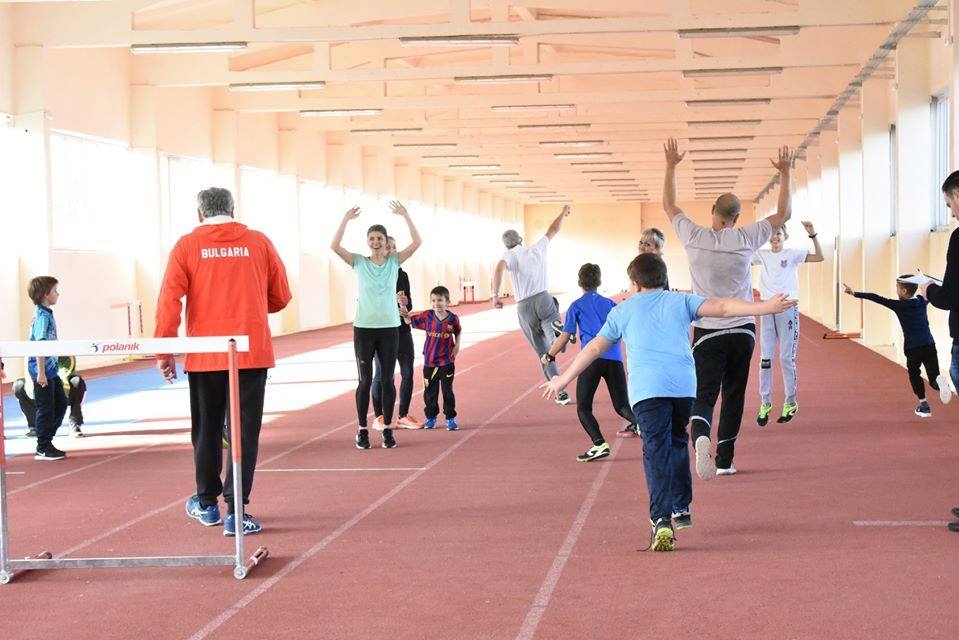 Дирекция Спорт към община Варна съвместно със СК Супер спорт